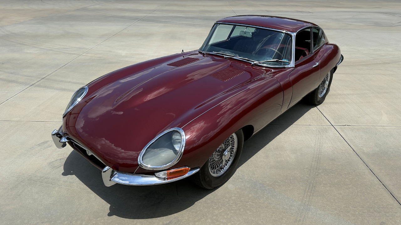 1967-jaguar-xke-w1zl0qmb